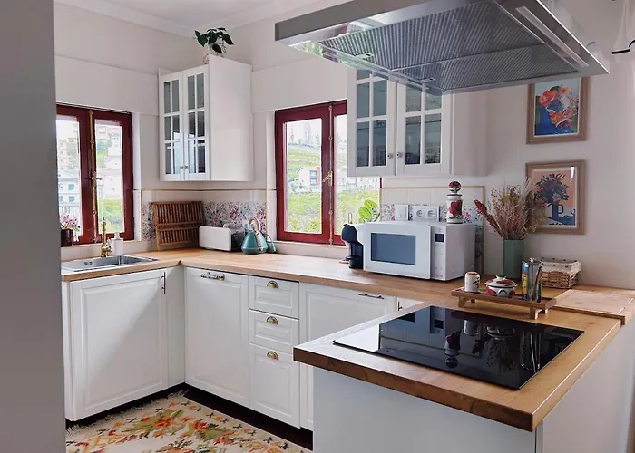 Casa Da Madrinha Tuias